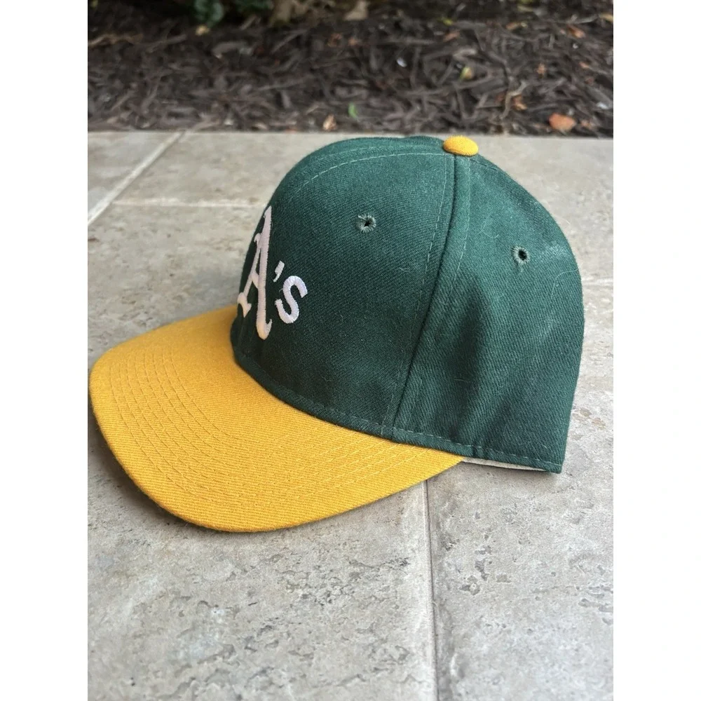 VTG 90s SPORTS SPECIALTIES Oakland Athletics⭐️Fitted Hat 7 1/4 Green 100% Wool⭐️